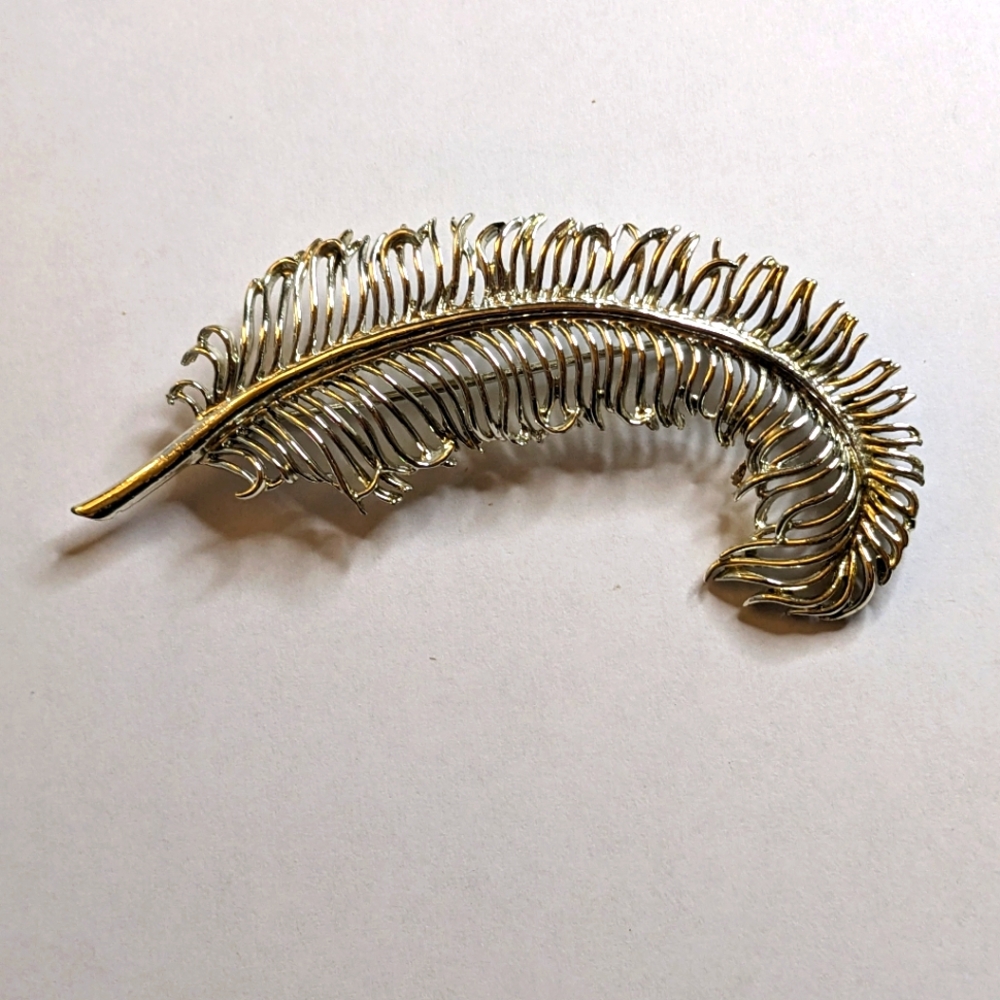 Vintage Coro‎ Pegasus Feather Brooch Silver Tone Signed